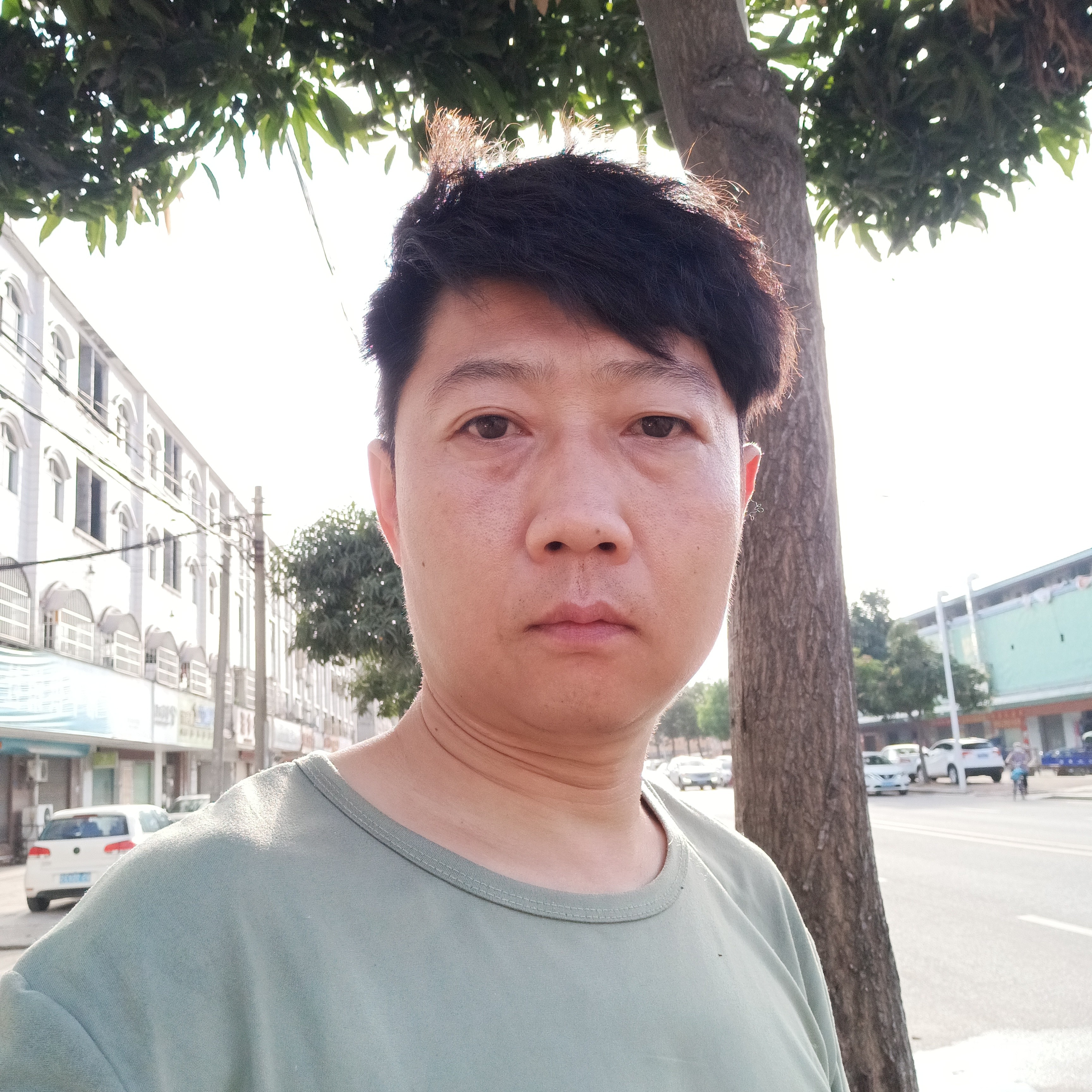 地主朋友的照片