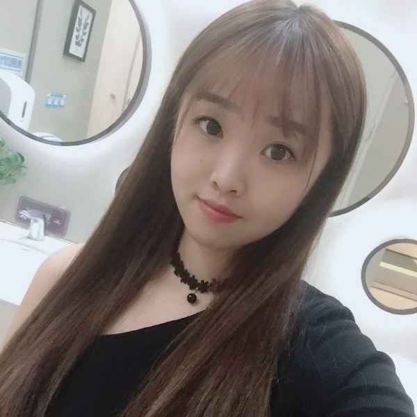 小懒猪浅吻心灵美的照片