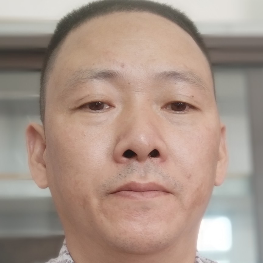 人海之中找到了你的照片
