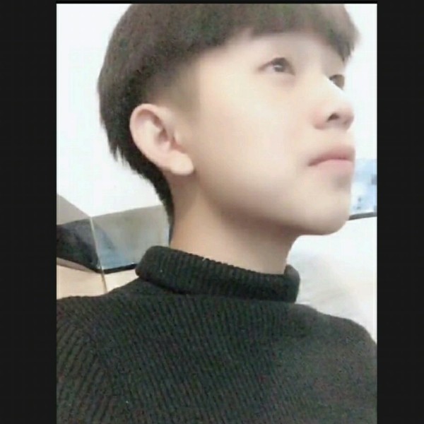 爱吃鸡蛋的照片