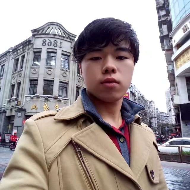 春媱迎苹果的照片