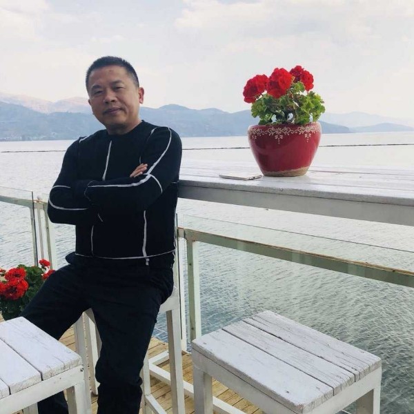 落寂倾心心情的照片