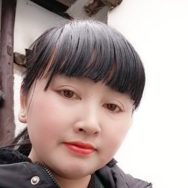 怕孤独笑瑞雪的照片