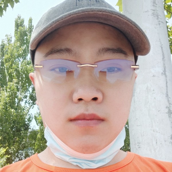 缓慢向秋月的照片