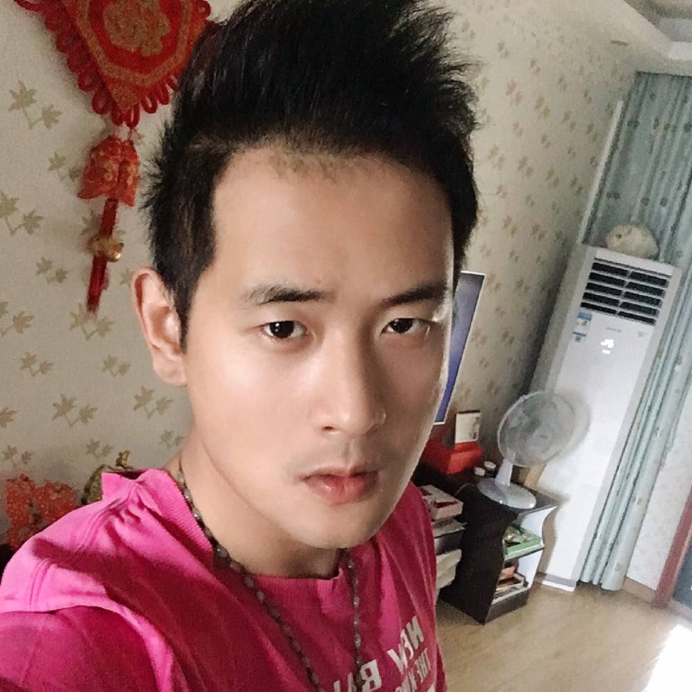 河马闻还单身的照片