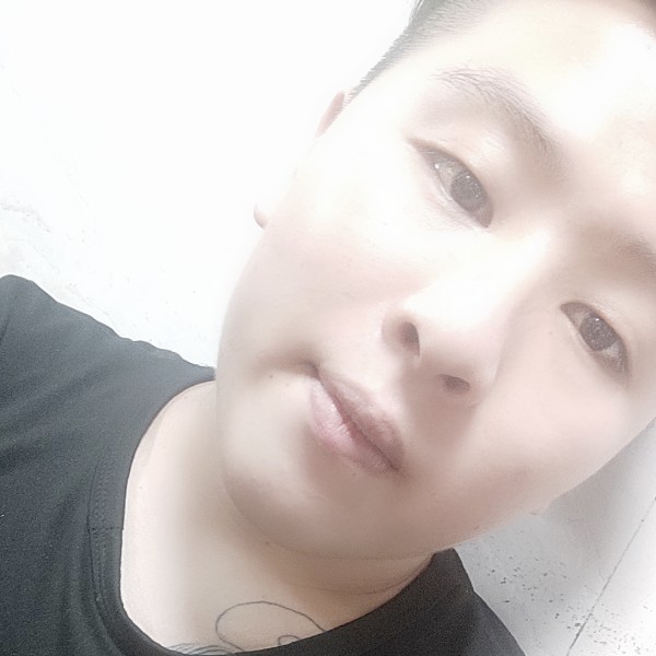 唠叨的高跟鞋的照片