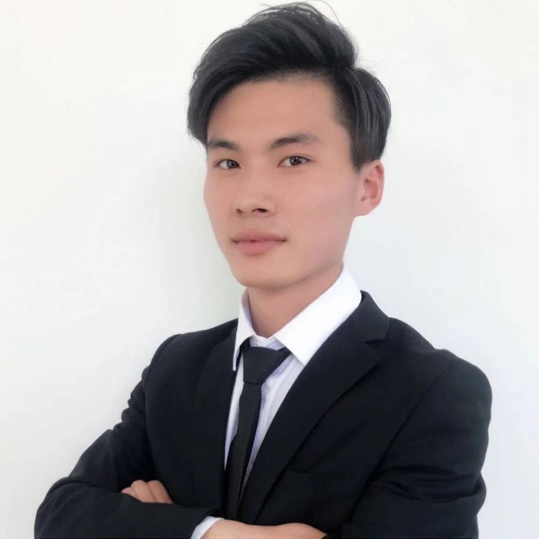 尤三少灬的照片