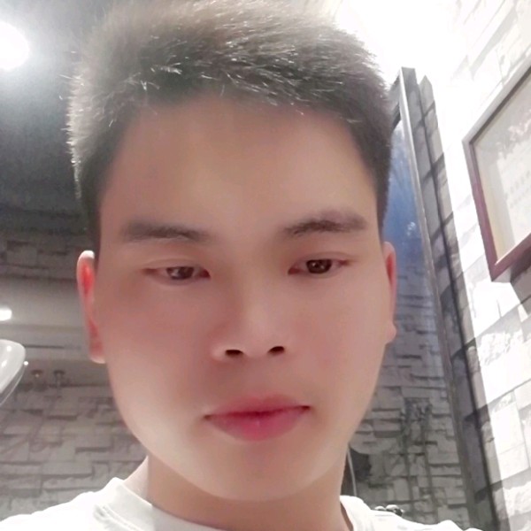 包洪伟的照片