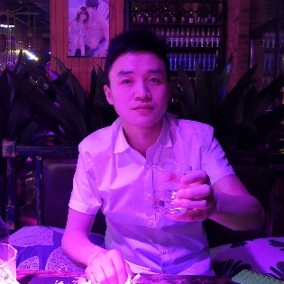 优雅龙猫的照片