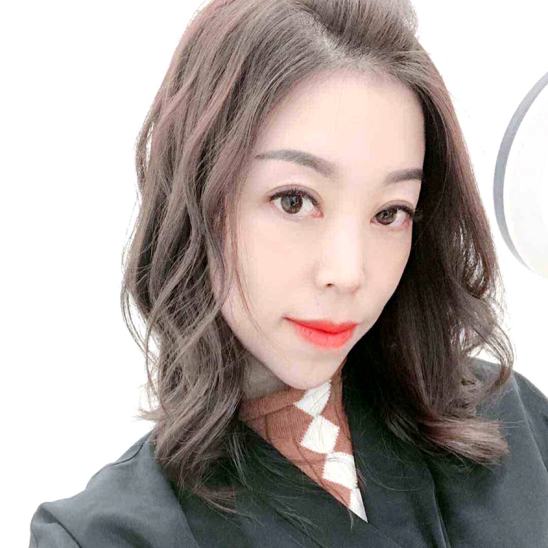 欣喜有红酒的照片