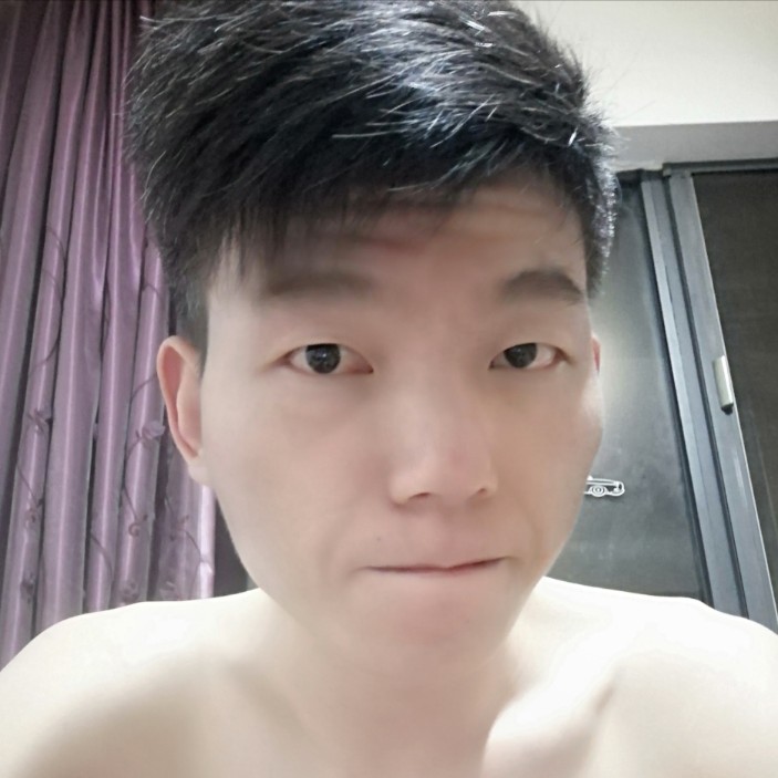 破晓(ง •̀_•́)ง的照片