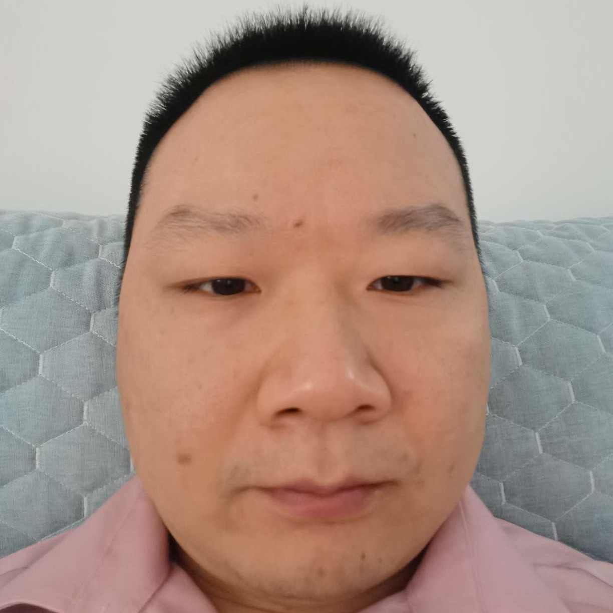 蓝天用凶狠的照片