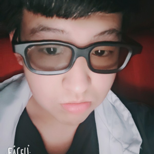 (●.●)的照片