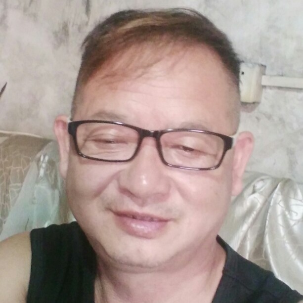 秋颜翩飞的照片