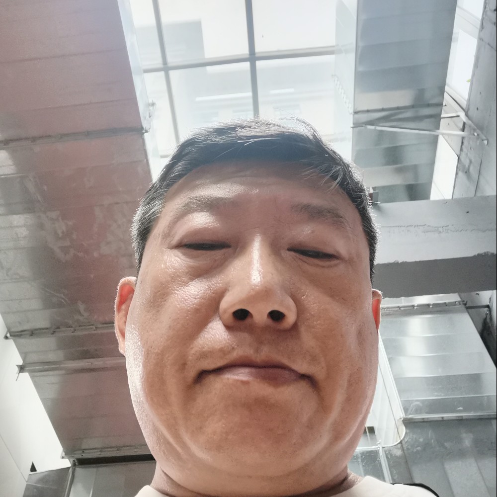 相遇眼神的照片
