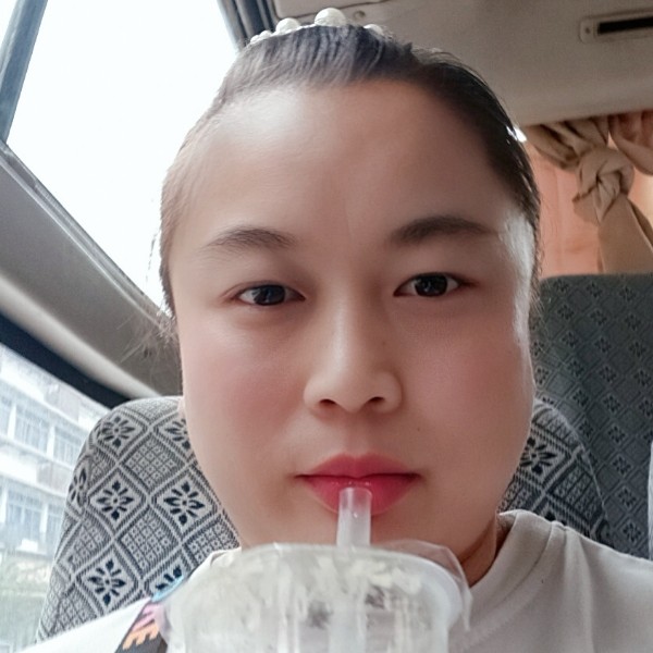 洛宝贝的照片