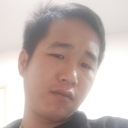 闷闷不乐的照片