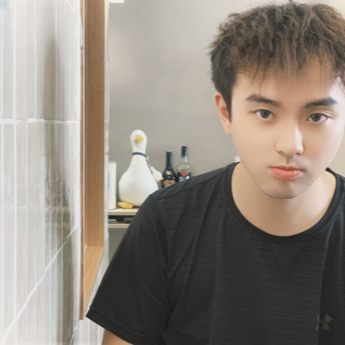 墨墨子吃饭团的照片