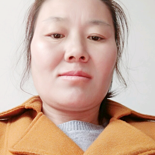 彼此之间相互信认的照片