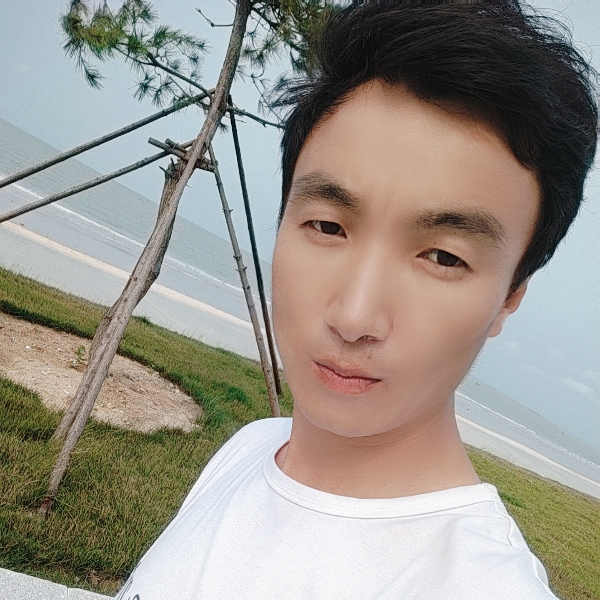 兮颜浅吻直率的照片