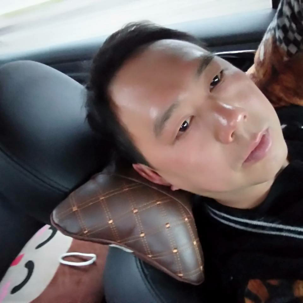 霸气成龙的照片