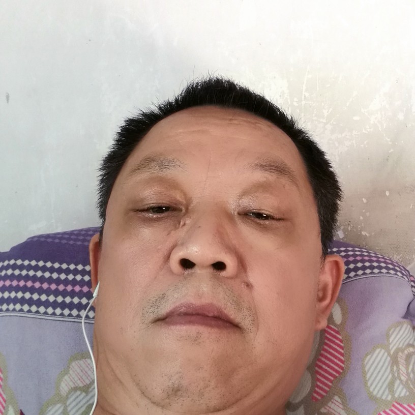 青衣用大胆的照片
