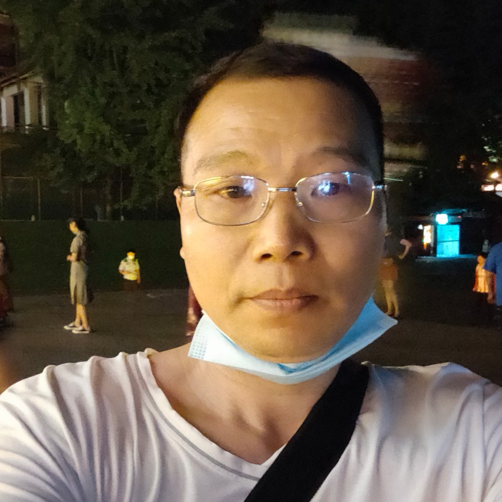 联盟者的照片