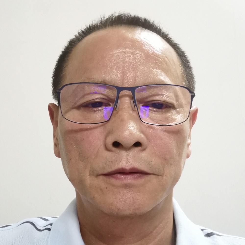 方盒专一的照片