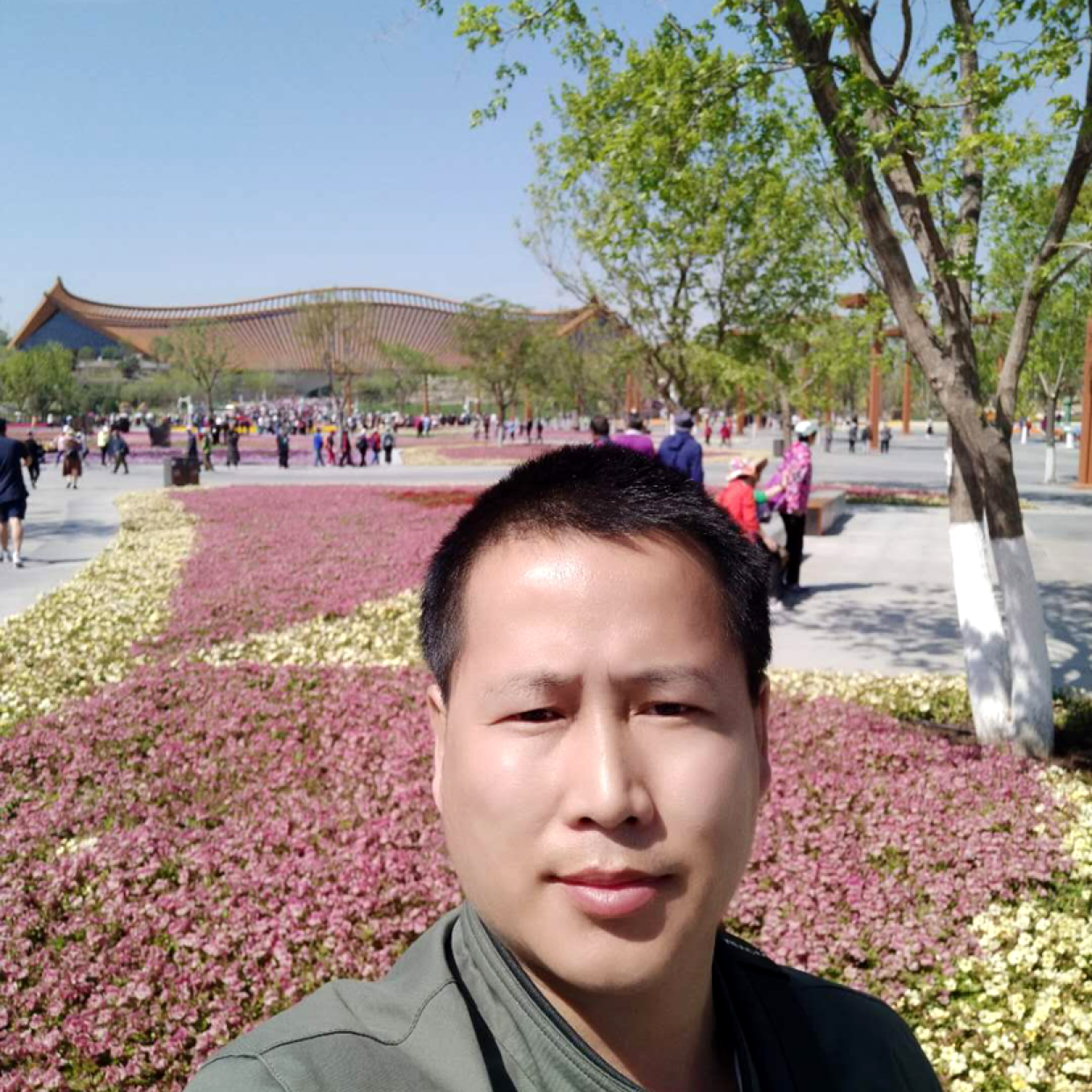 超级闻白羊的照片