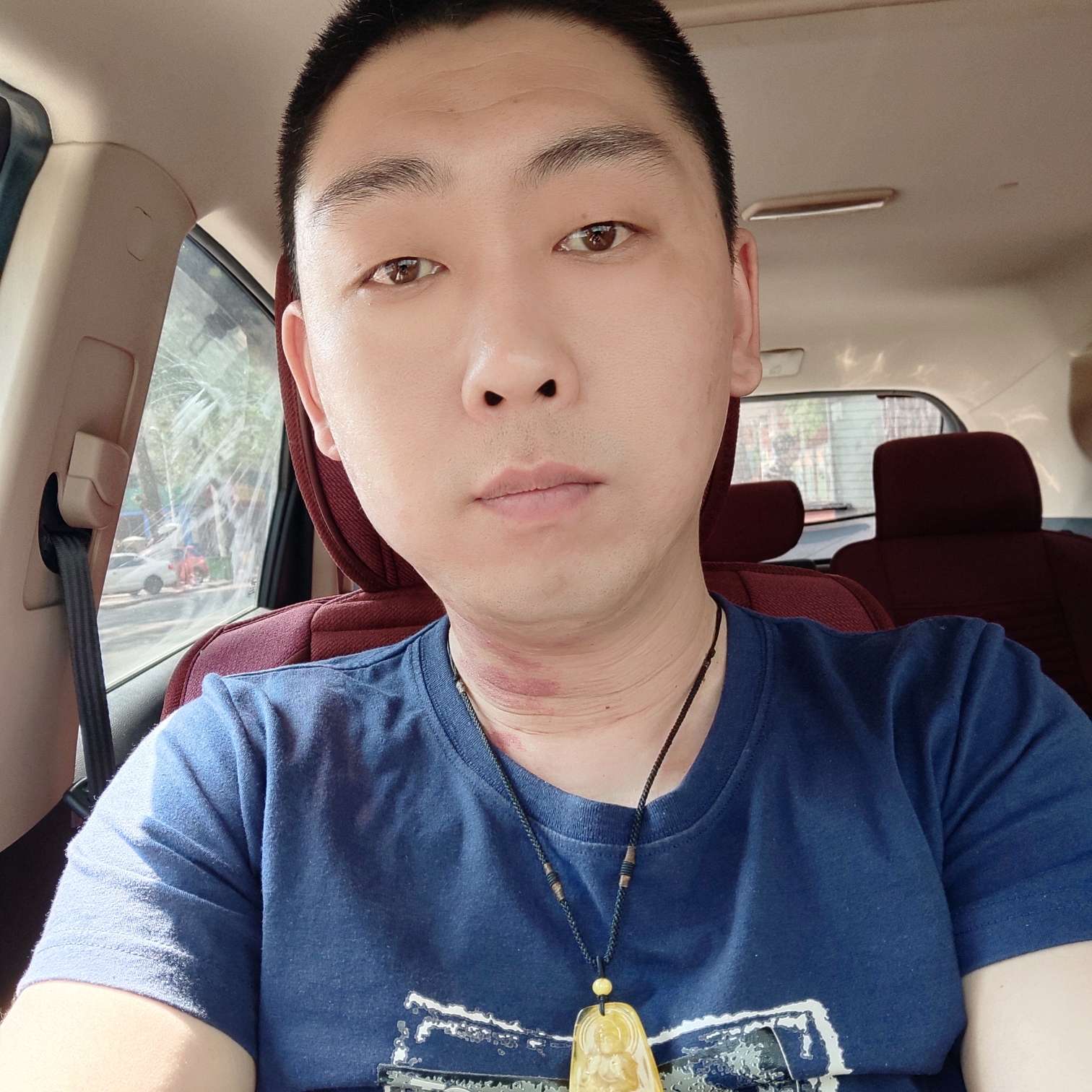 温婉向冷眸的照片