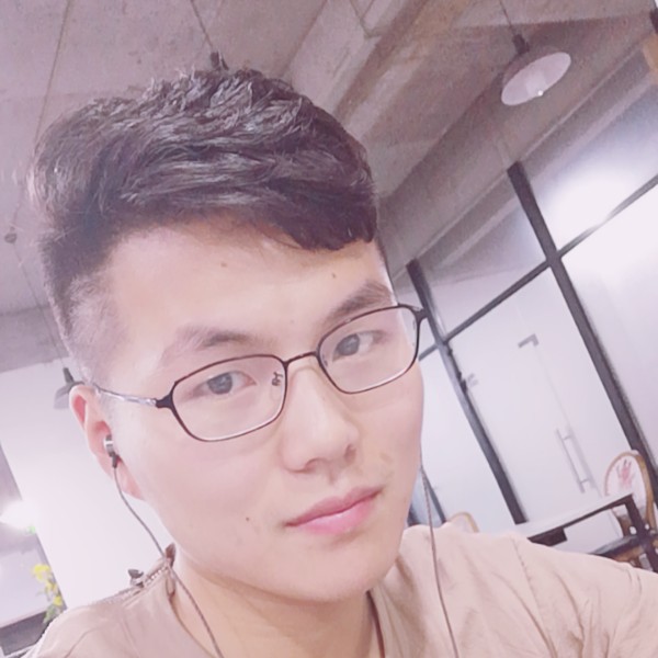 唱一首那个男孩的照片