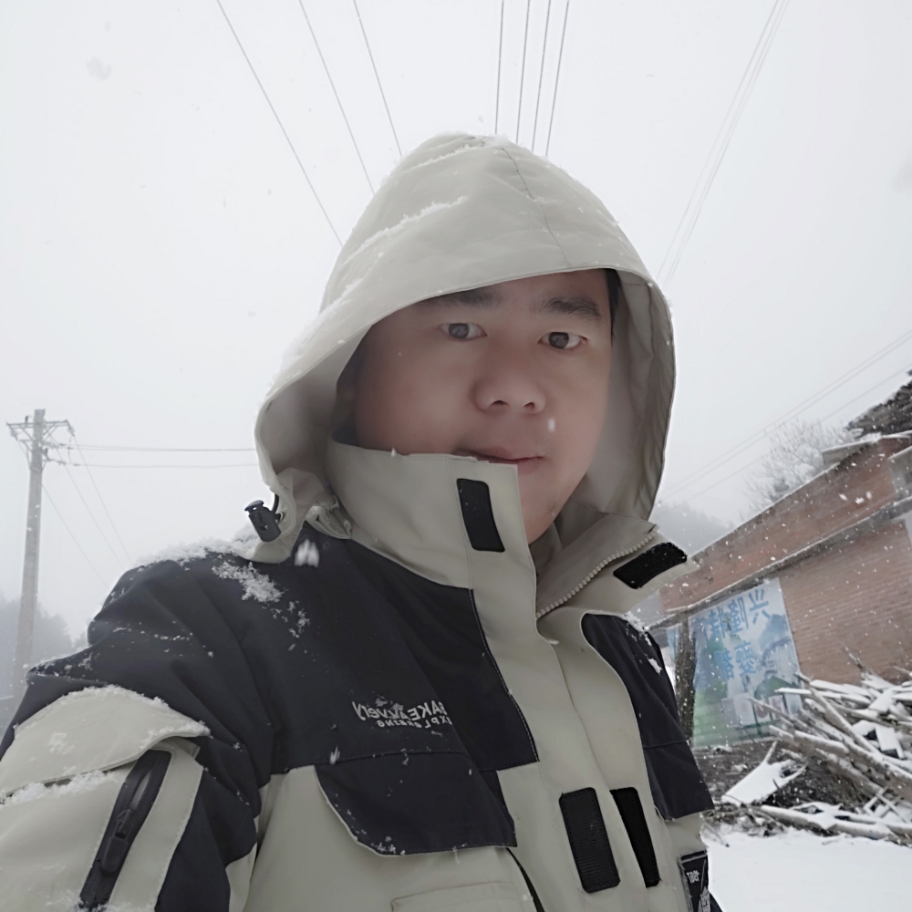 简弘亦的照片