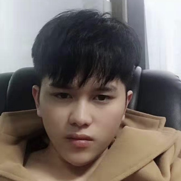 雪碧迎稳重的照片