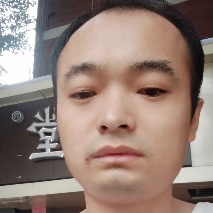 魏登的照片