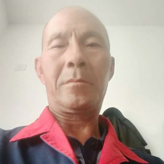 黄双起房的照片