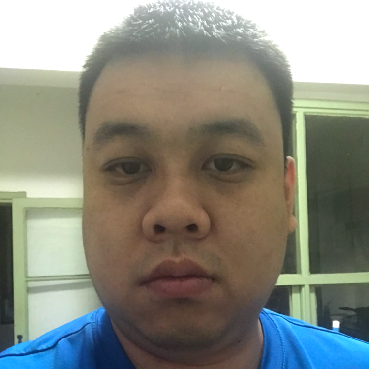 凉面挽手错落的照片