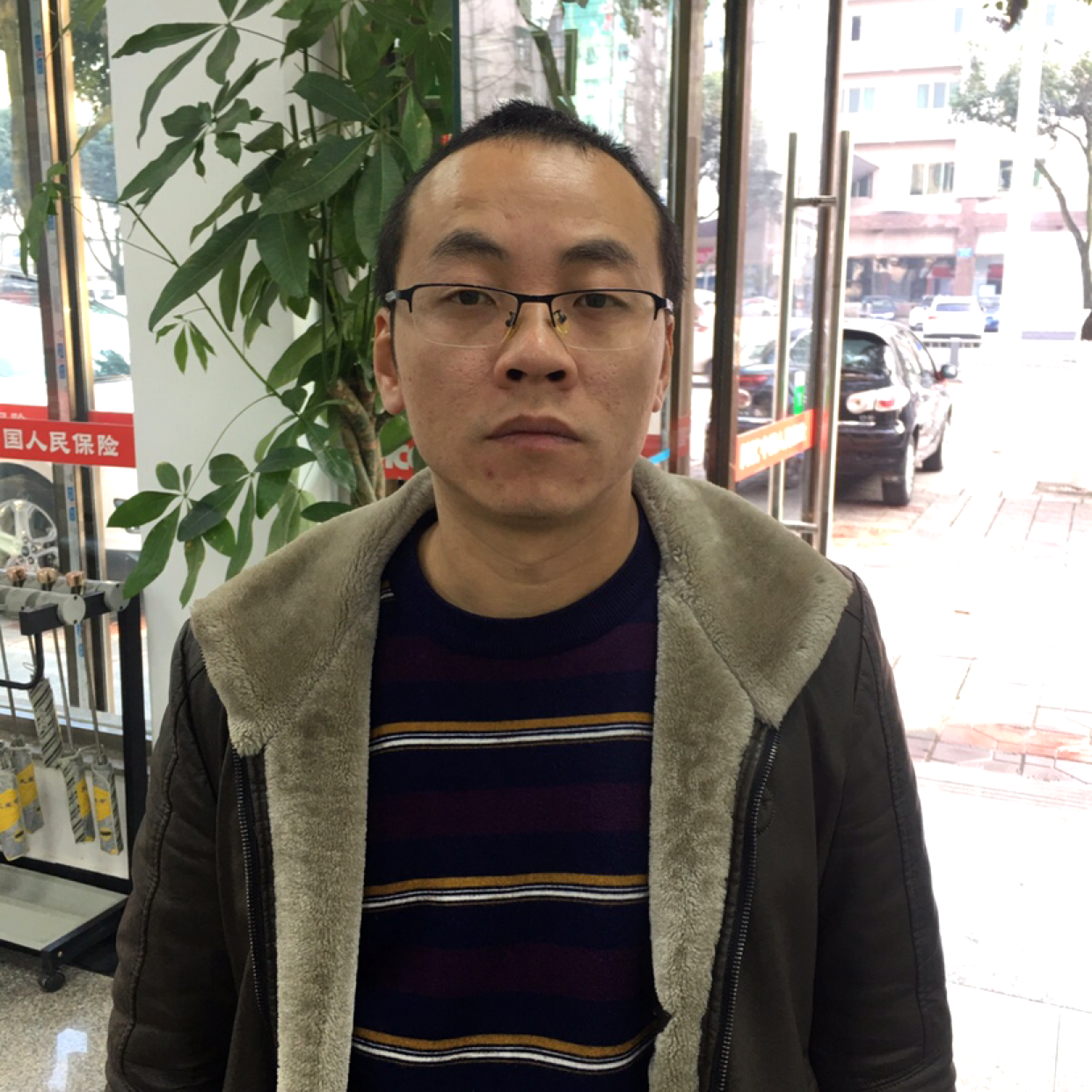 舞蹈高大的照片