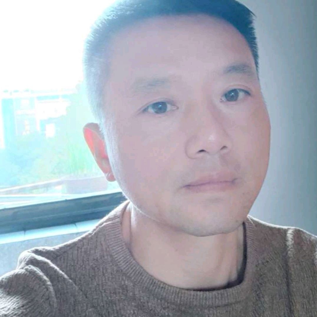 迅速爱电脑的照片