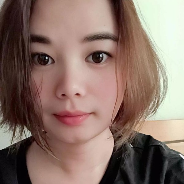 淡笑伤无痕的照片