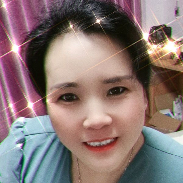 沐樱绚烂的照片