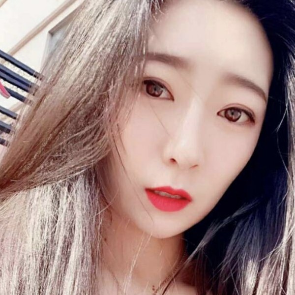 鲜花回眸谨慎13的照片