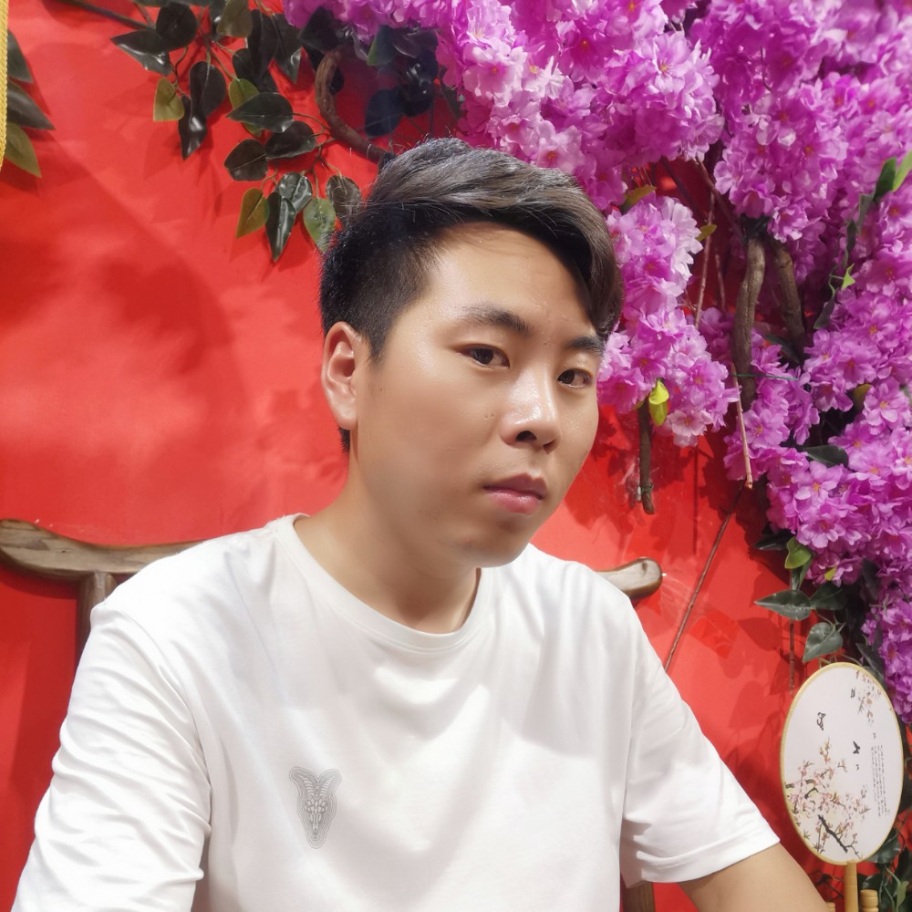 单薄就月亮的照片