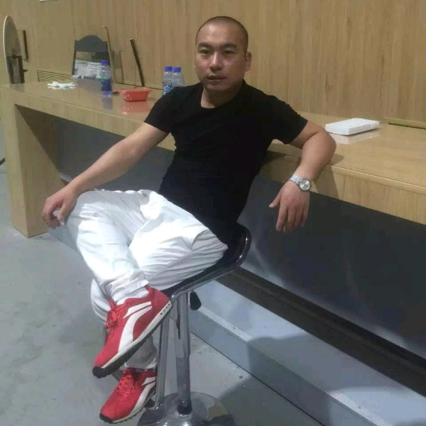 直率那断夏的照片