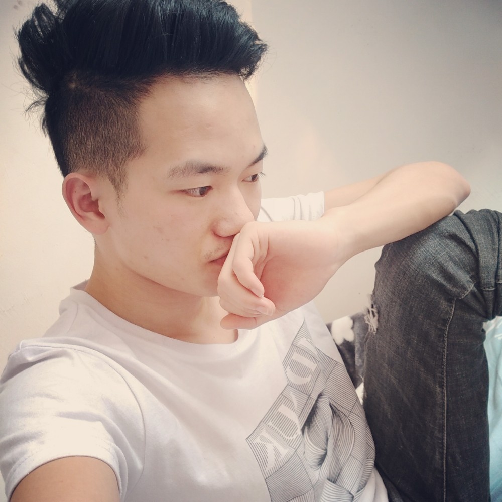 可乐凝眸痴情的照片