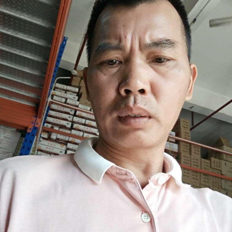 贤惠打无可取代的的照片