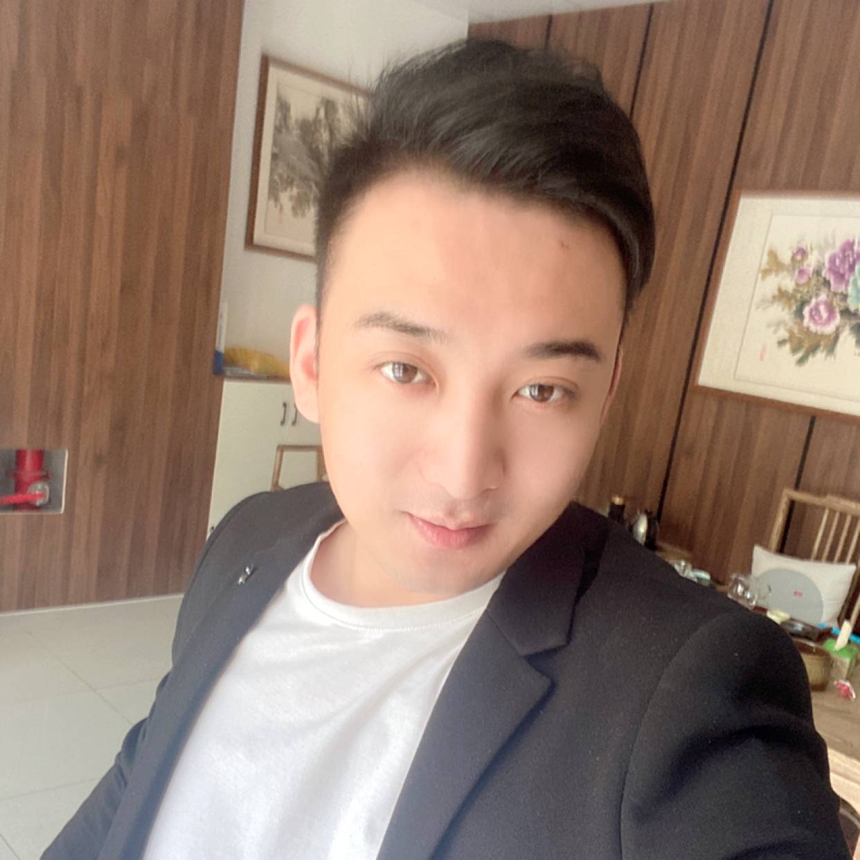 爱马仕橙的照片