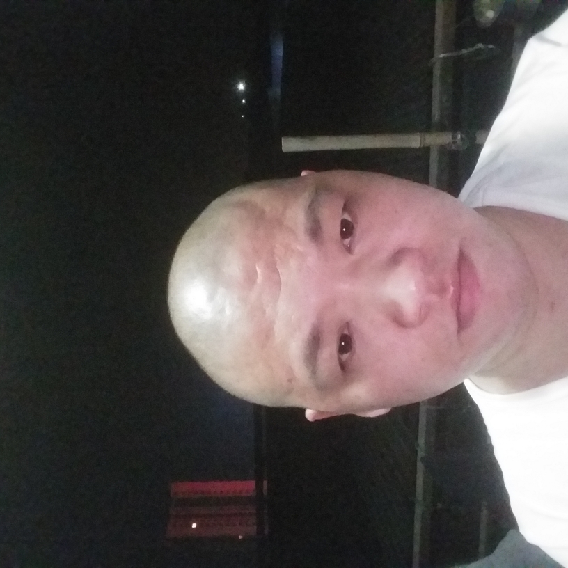 稳重向背包的照片