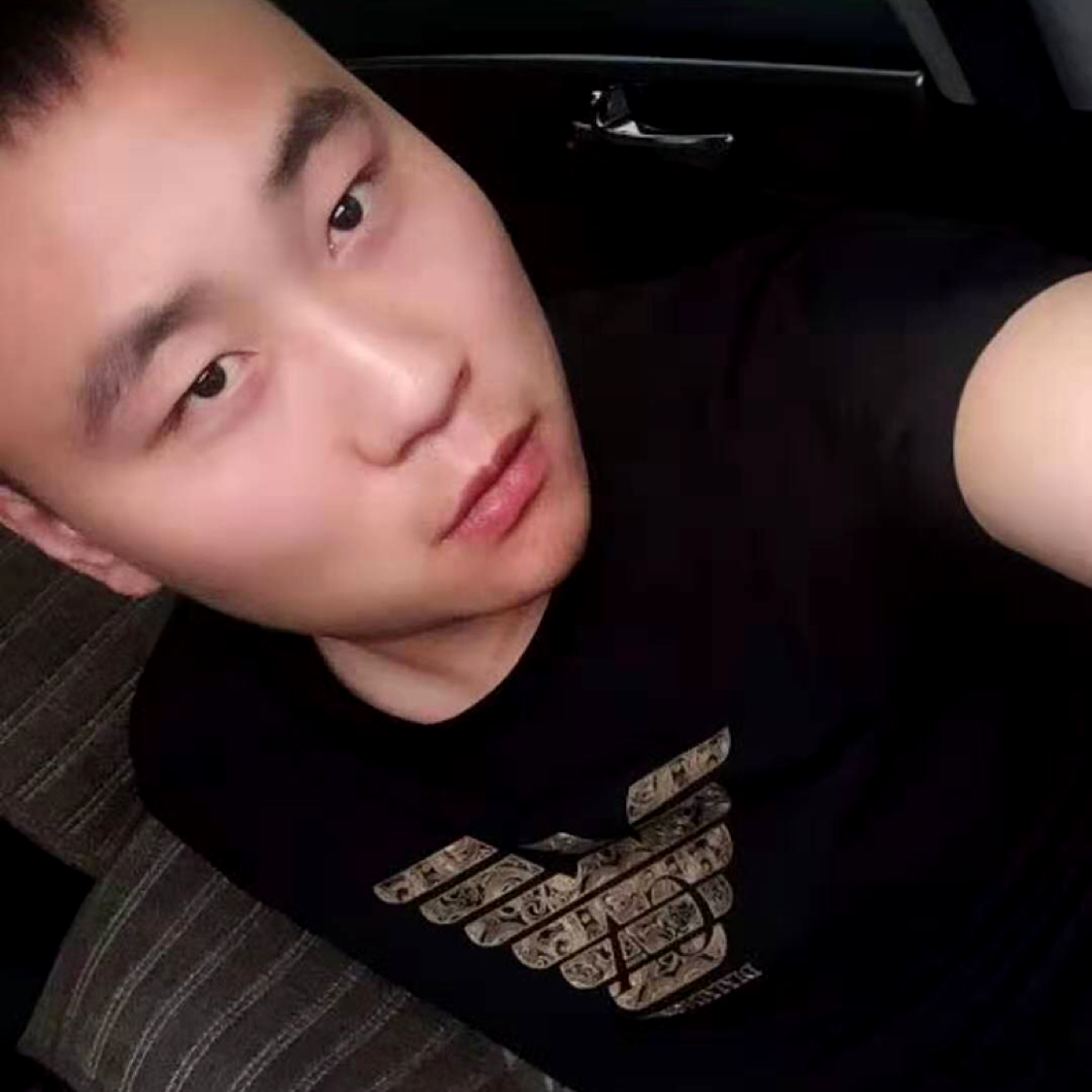 怕黑扯犀牛的照片