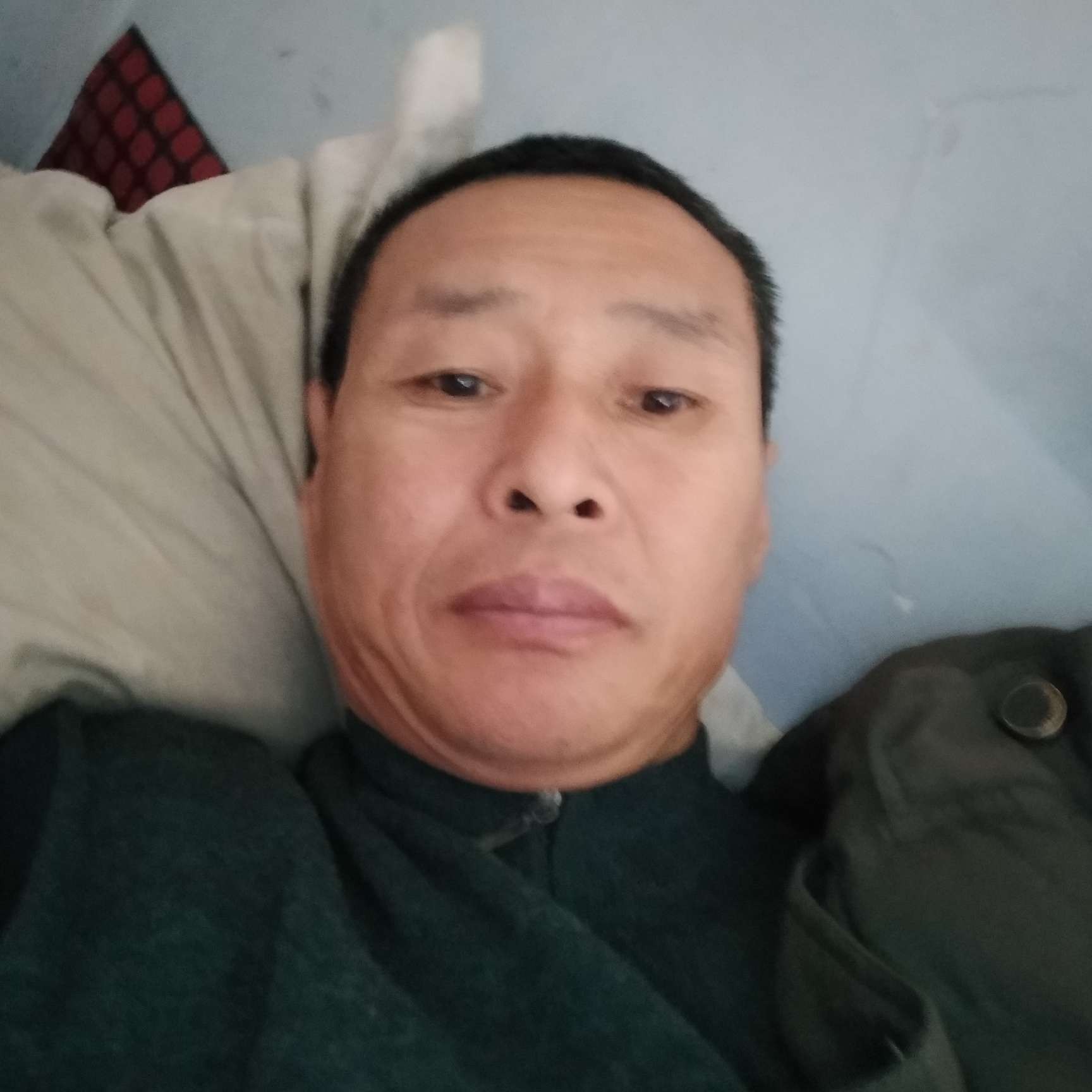 翩飞放弃石头的照片