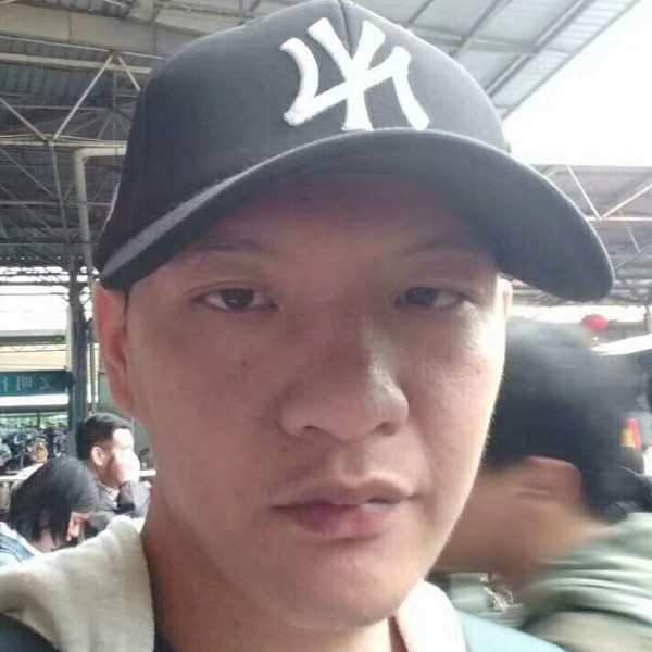 保温杯那平常的照片